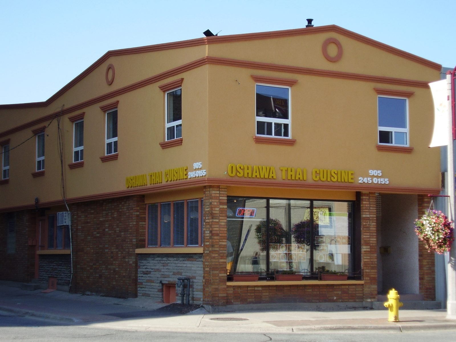 The Oshawa Thai Cuisine storefront on Bond Street